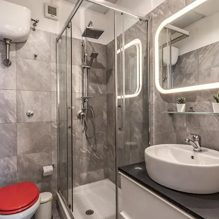 Loft In The Ghetto 4*