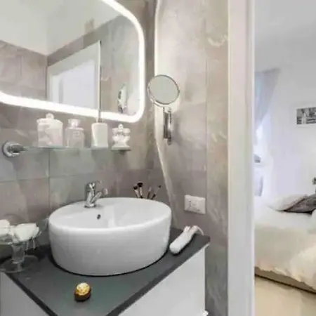 Loft In The Ghetto 4*